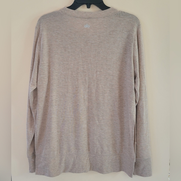 Alo Glimpse Long Sleeve Crewneck Top - Picture 3 of 5